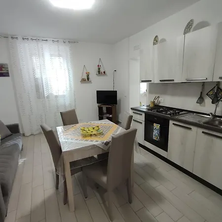 Marina Da Pina Apartamento